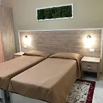 Hotel Centrale 2* كوارتو سانتيلينا