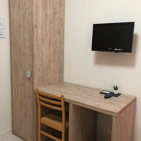 Hotel Centrale Ξενοδοχείο 2*